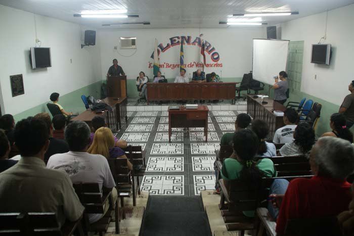 Público na abertura do curso